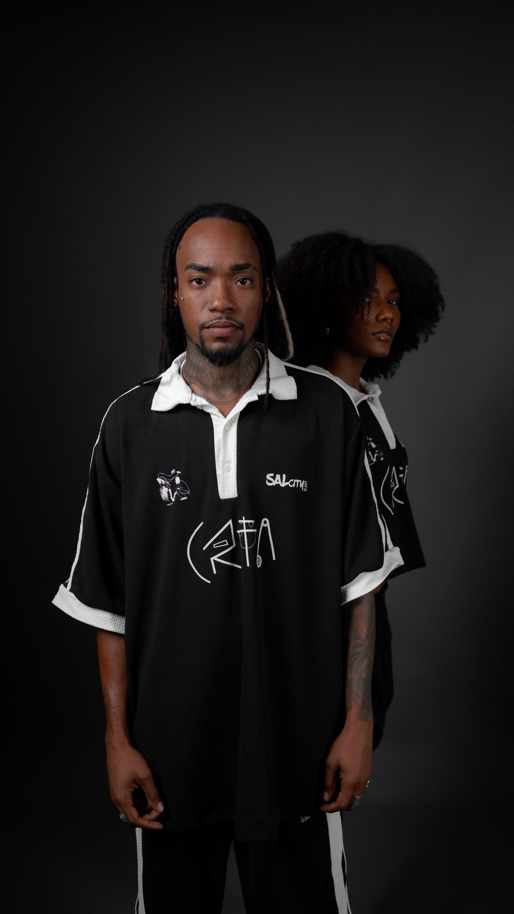 Camisa polo time preta e branca