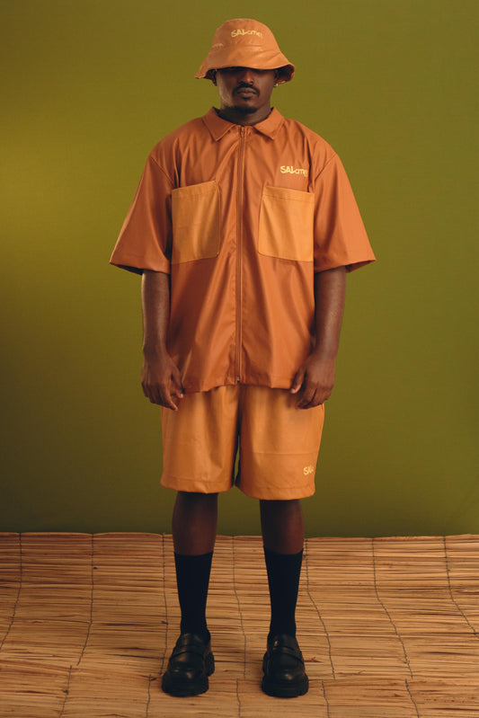 Camisa zíper couro ecológico