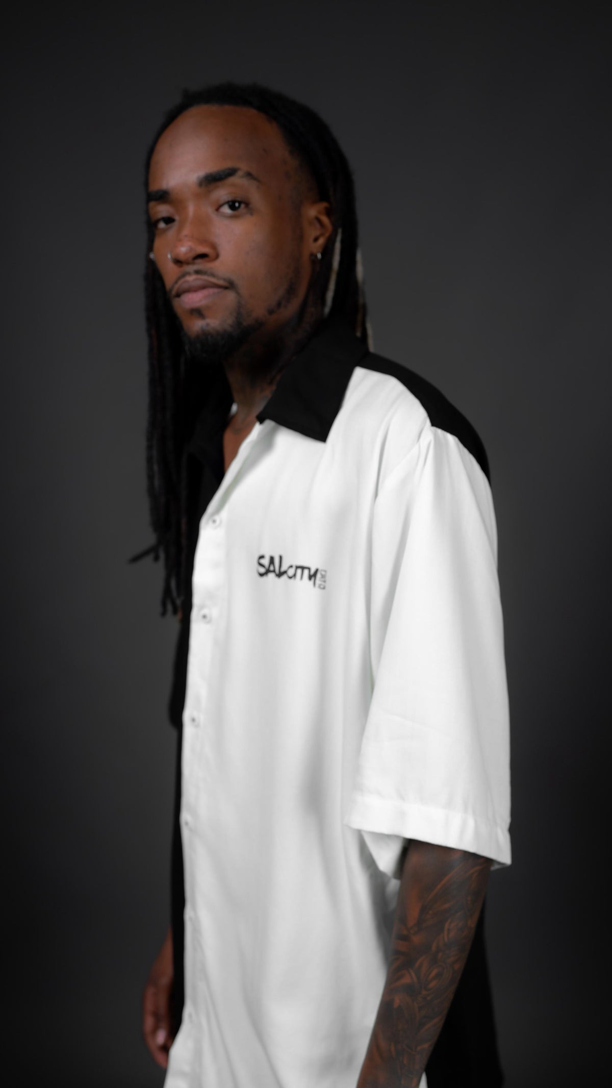 Camisa bicolor clássica Monocity